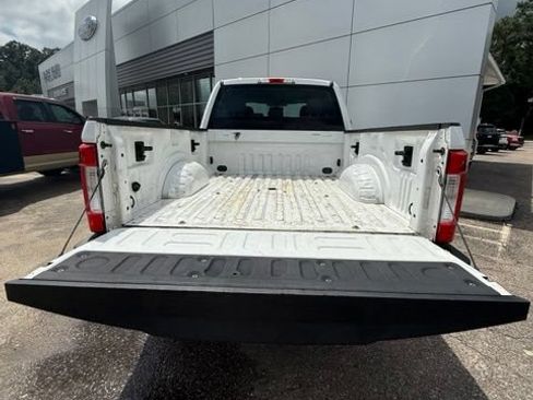 Used 2017 Ford F250 XL w/ STX Appearance Package AWD/4WD image 5
