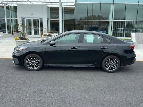 Used 2023 Kia Forte GT-Line w/ GT-Line Premium Package FWD image 8