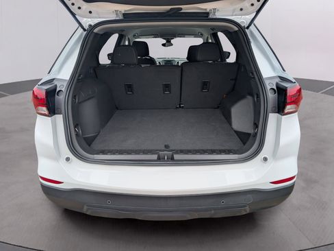 Used 2024 Chevrolet Equinox LS w/ LS Convenience Package image 32