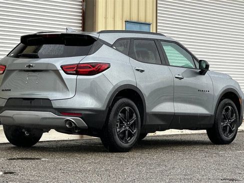 New 2025 Chevrolet Blazer LT w/ Midnight/Sport Edition image 7