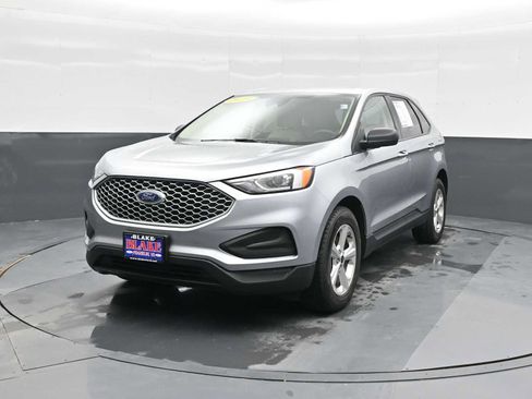 Used 2023 Ford Edge SE image 4
