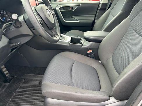 Certified 2022 Toyota RAV4 LE image 11