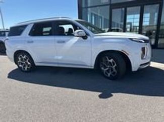 Used 2021 Hyundai Palisade Calligraphy video 1
