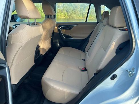 Used 2023 Toyota RAV4 LE image 13