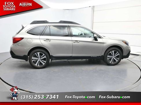 Used 2019 Subaru Outback 2.5i Limited AWD/4WD image 15