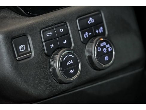Used 2023 Chevrolet Silverado 1500 RST AWD/4WD image 16