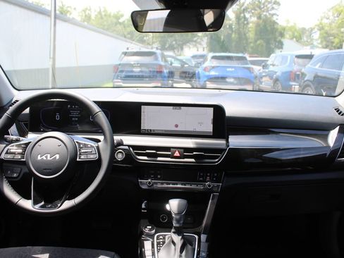 New 2026 Kia Seltos S FWD image 22