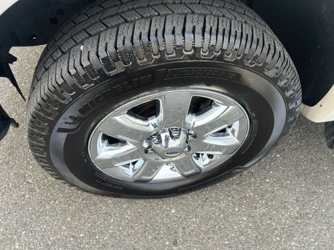 Used 2014 Ford F150 Lariat w/ Equipment Group 502A Luxury image 14