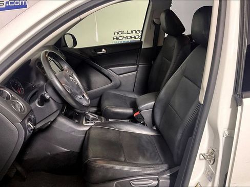 Used 2017 Volkswagen Tiguan S FWD image 20