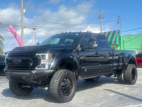 Used 2021 Ford F350 Lariat w/ Lariat Ultimate Package image 1