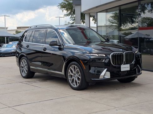 Used 2023 BMW X7 xDrive40i image 7