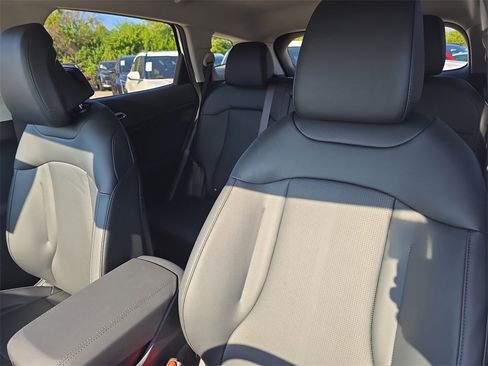 New 2026 Kia Sportage EX image 24