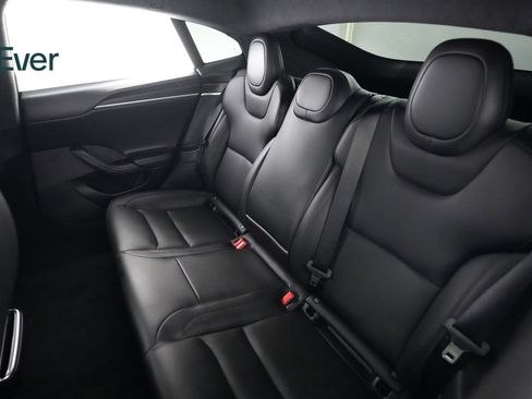 Used 2024 Tesla Model S image 24