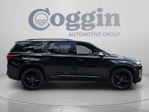 Certified 2023 Chevrolet Traverse Premier w/ Redline Edition FWD image 6