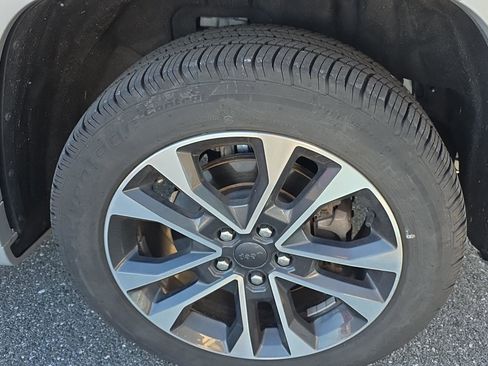 Certified 2021 Jeep Grand Cherokee L Overland image 31