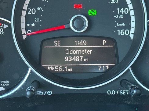 Used 2016 Volkswagen Beetle R-Line SEL image 28