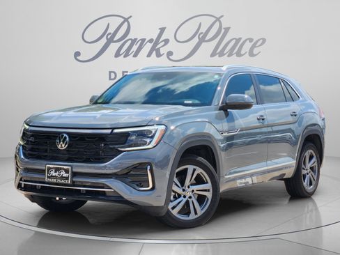 Used 2024 Volkswagen Atlas Cross Sport SEL R-Line AWD/4WD image 1