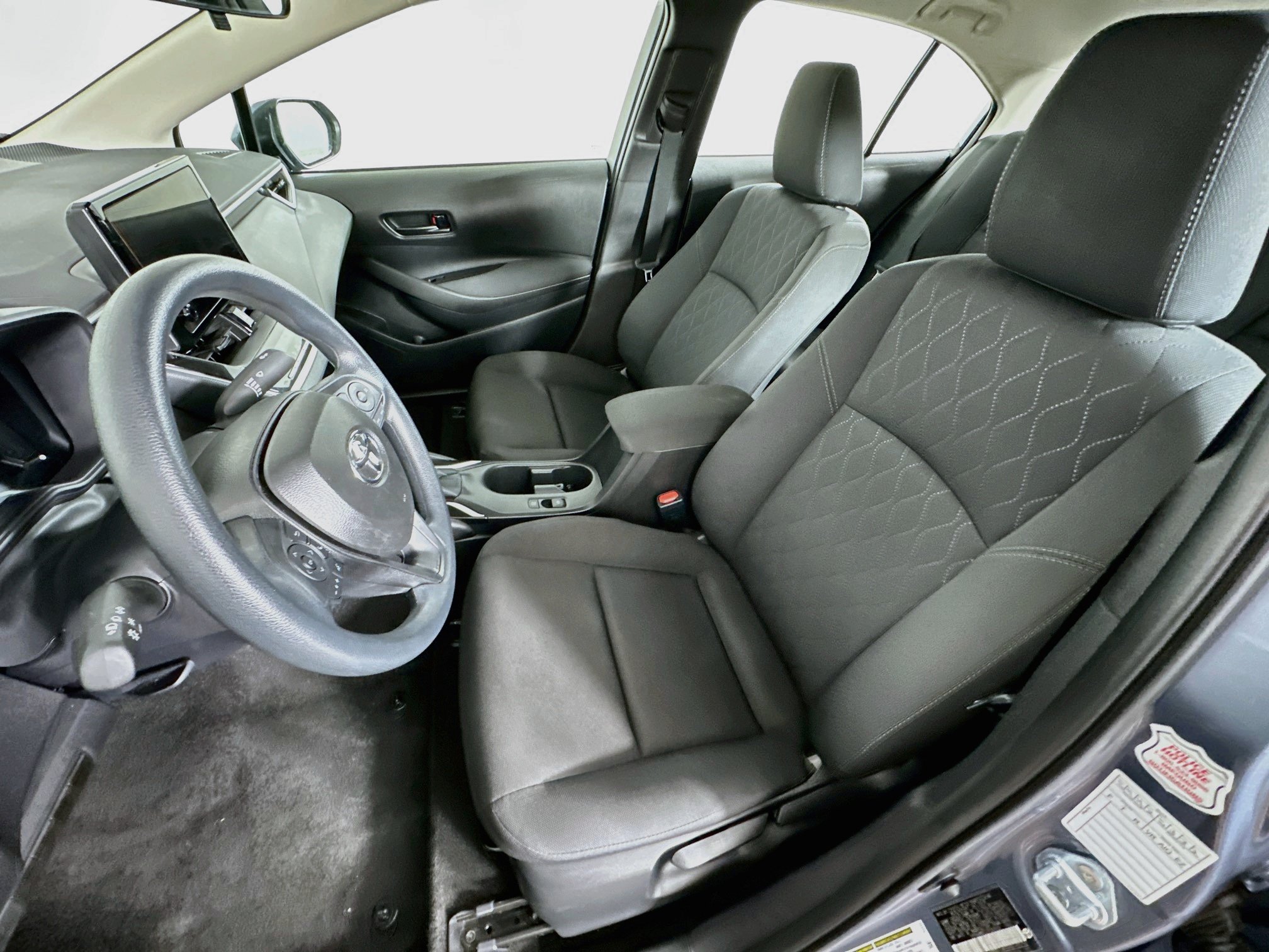 Used 2026 Toyota Corolla LE FWD image 13