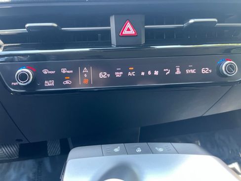 Used 2024 Kia EV6 Light AWD/4WD image 19