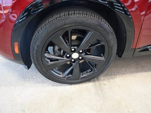 Used 2021 Buick Envision Essence w/ Sport Touring Package image 30