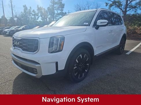 Used 2024 Kia Telluride SX image 2