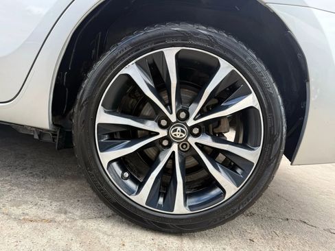 Used 2017 Toyota Corolla SE w/ Carpet Mat Package (TMS) image 24