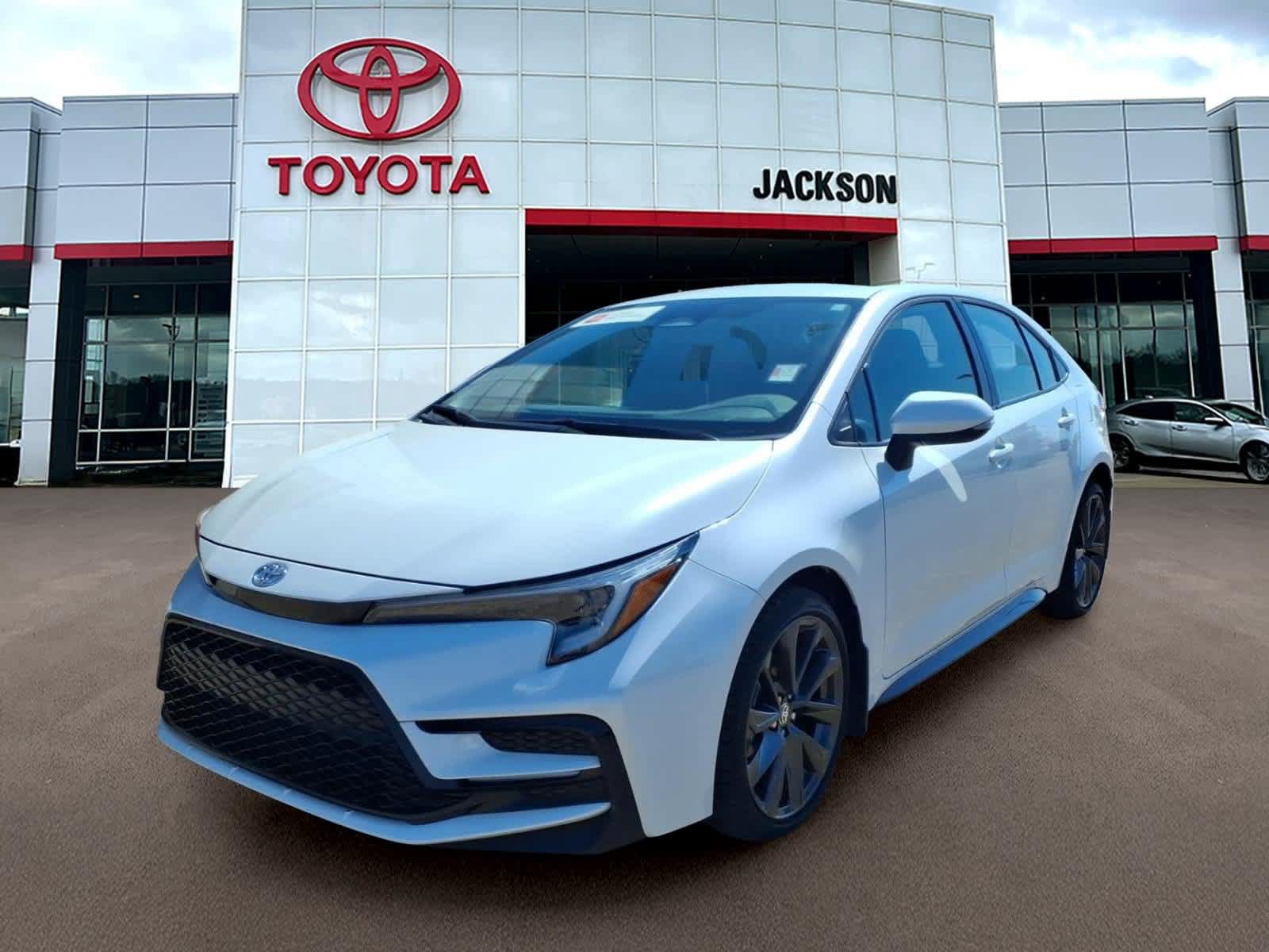 Certified 2026 Toyota Corolla SE w/ SE Package FWD image 1