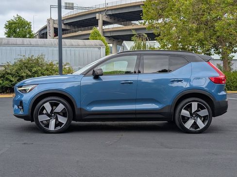 Used 2023 Volvo XC40 Recharge Ultimate w/ Protection Package Premier AWD/4WD image 4