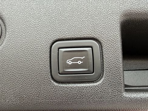 Used 2024 Chevrolet Equinox LT image 12