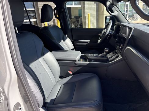 Certified 2024 Lexus GX 550 image 33