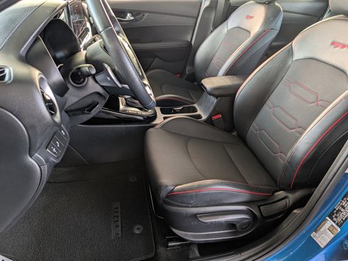 Used 2022 Kia Forte GT w/ GT Technology Package image 10