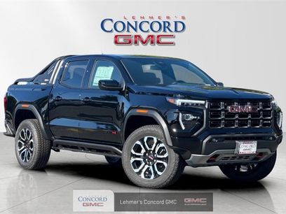 New 2025 GMC Canyon AT4 w/ Nightfall Edition