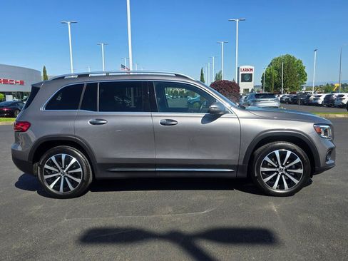 Used 2023 Mercedes-Benz GLB 250 image 7