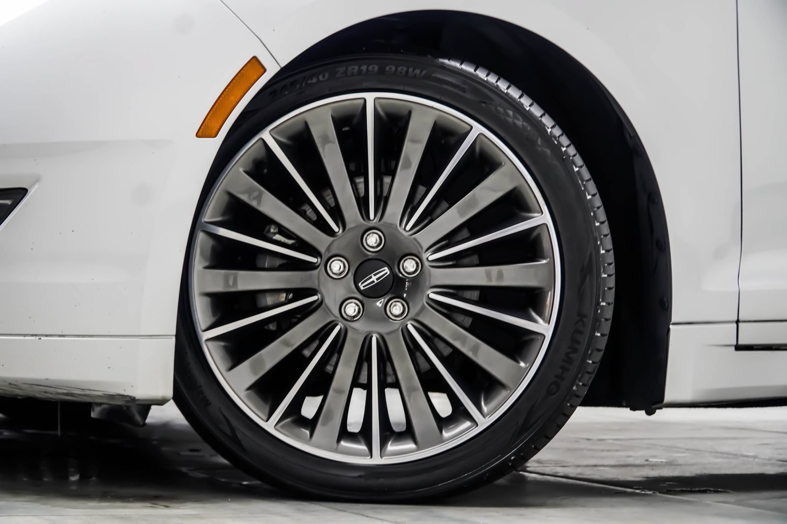 Used 2016 Lincoln MKZ Hybrid w/ Equipment Group 600A Reserve FWD image 6