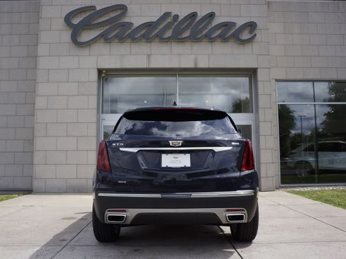 Used 2025 Cadillac XT5 Premium Luxury image 6