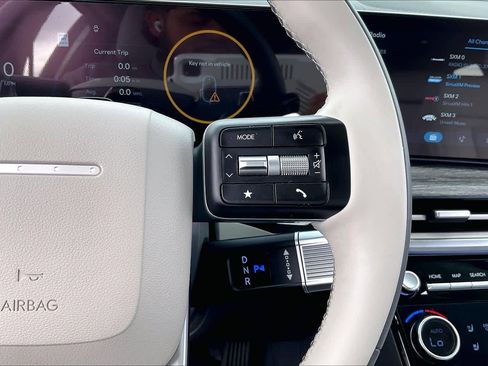 Used 2025 Hyundai Santa Fe Calligraphy image 22