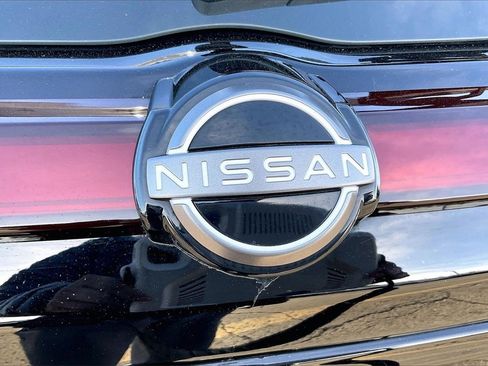 Used 2022 Nissan Kicks S image 7