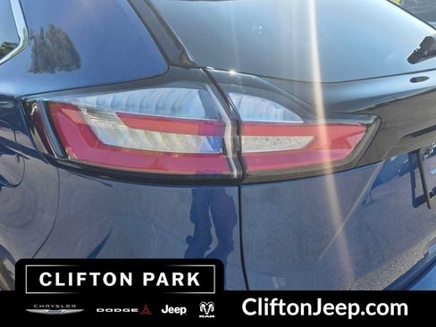 Used 2024 Ford Edge SEL w/ Convenience Package AWD/4WD image 8
