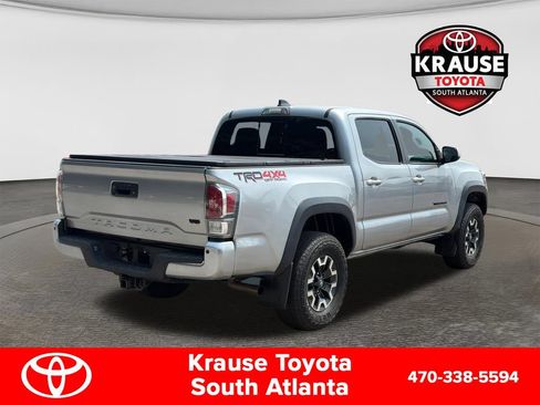 Used 2023 Toyota Tacoma TRD Off-Road w/ Technology Package AWD/4WD image 8
