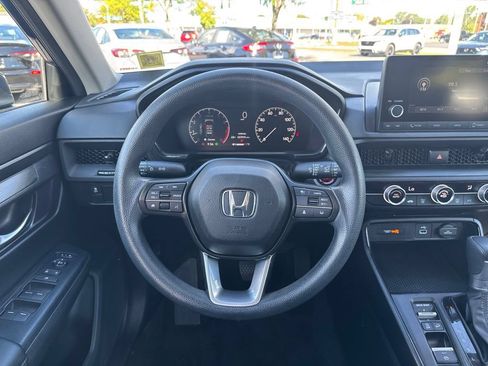 Used 2024 Honda CR-V LX image 19