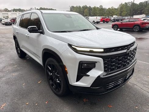 Used 2026 Chevrolet Traverse RS image 7