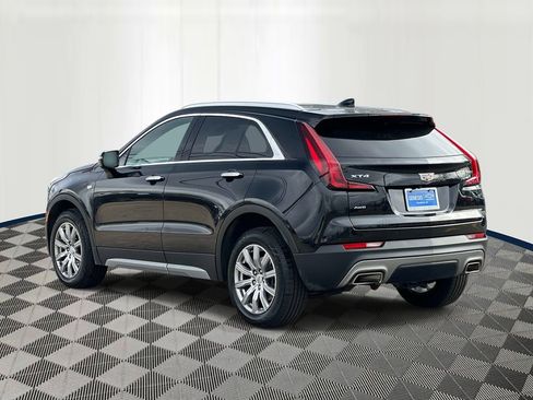 Used 2023 Cadillac XT4 Premium Luxury image 4