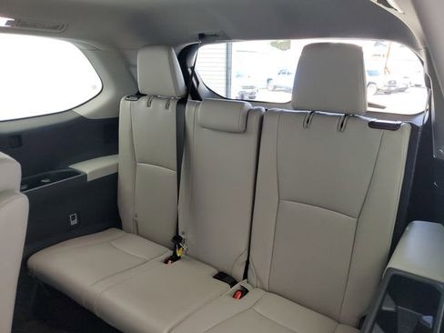 Used 2024 Toyota Grand Highlander AWD image 14