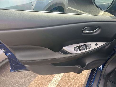 Used 2023 Nissan Leaf S image 13