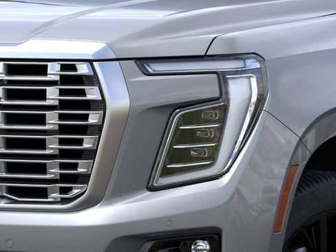 New 2026 GMC Yukon XL Denali w/ Denali Reserve Package image 10