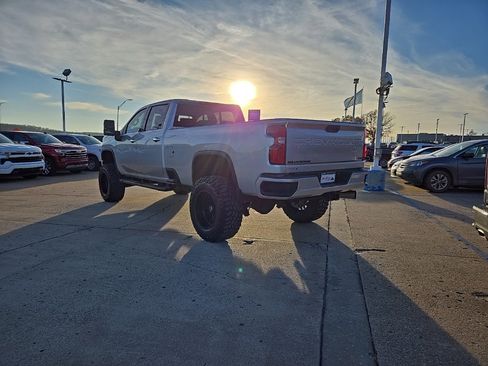 Used 2020 Chevrolet Silverado 3500 LTZ w/ LTZ Premium Package image 5