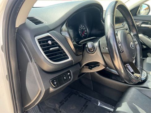 Used 2021 Kia Seltos SX w/ SX Sunroof Package image 19