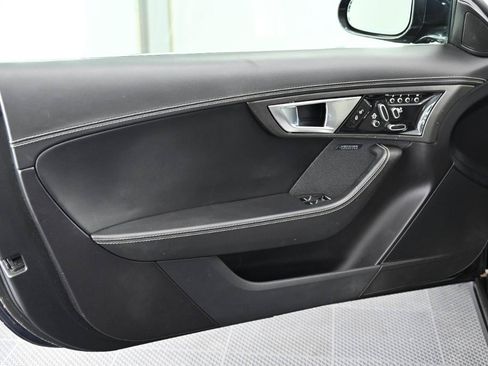 Used 2015 Jaguar F-TYPE R RWD image 15