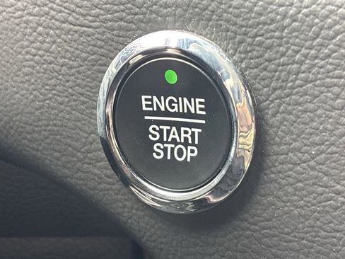 Certified 2024 Ford Edge ST-Line image 32