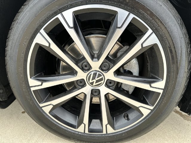 Used 2023 Volkswagen Jetta Sport FWD image 28